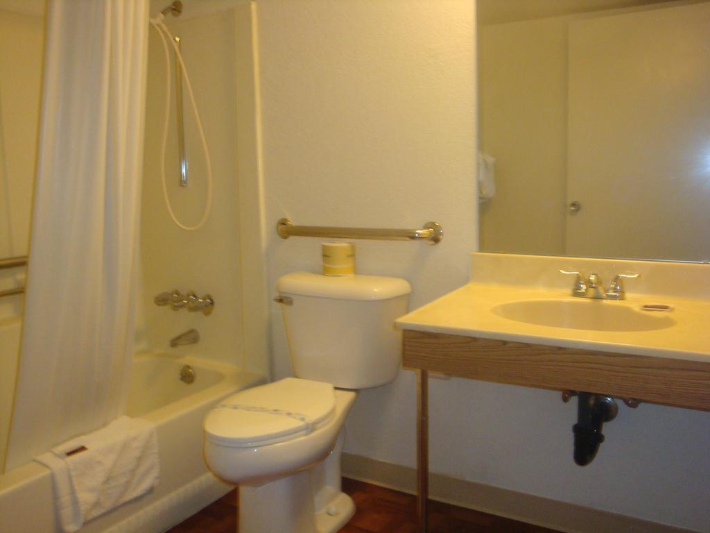 Travelers Inn Lake Havasu Lake Havasu City Δωμάτιο φωτογραφία